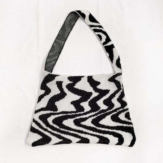 Damen Tasche mit geometrischem Muster R&B