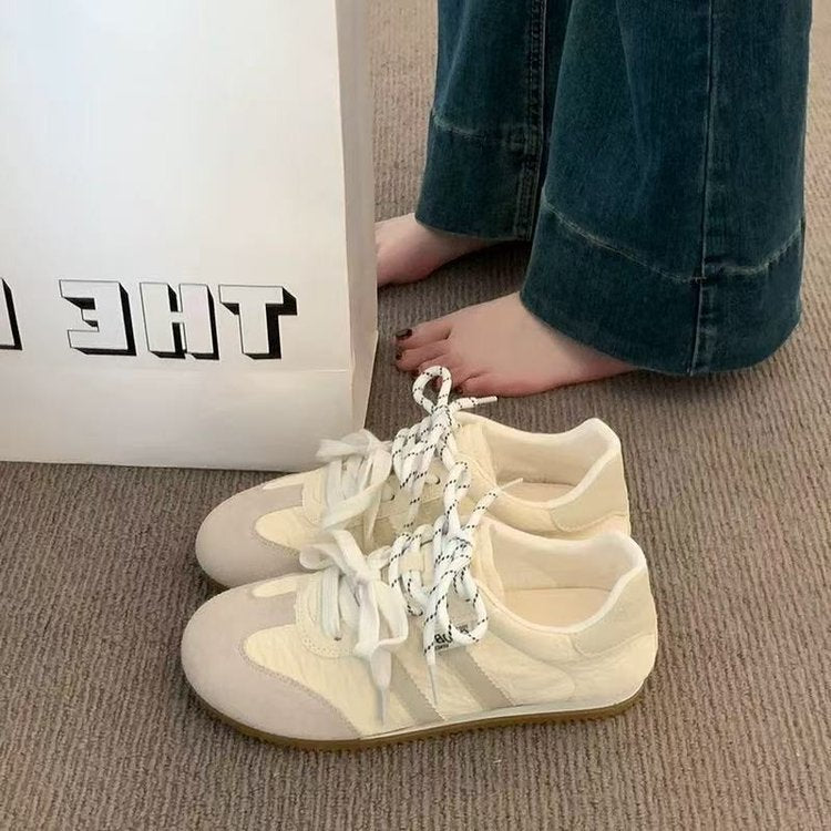 Damen Sneakers im sportlichen Retro-Stil mit atmungsaktiver Oberflächenstruktur R&B
