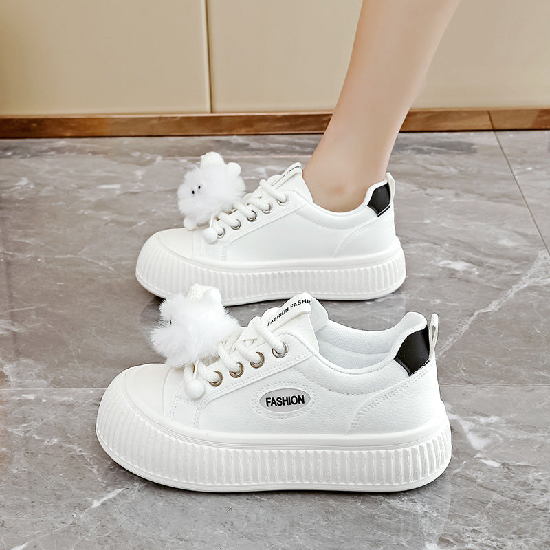Damen Sneakers mit dekorativen Pompons und rutschfester Laufsohle R&B