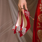 Damen Glamouröse Pumps mit funkelndem Schmuckdetail und eleganter Schleife R&B