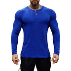 Herren nan geripptes Langarm-Henleyshirt mit flacher Knopfleiste und körperbetonter Stretch-Passform R&B