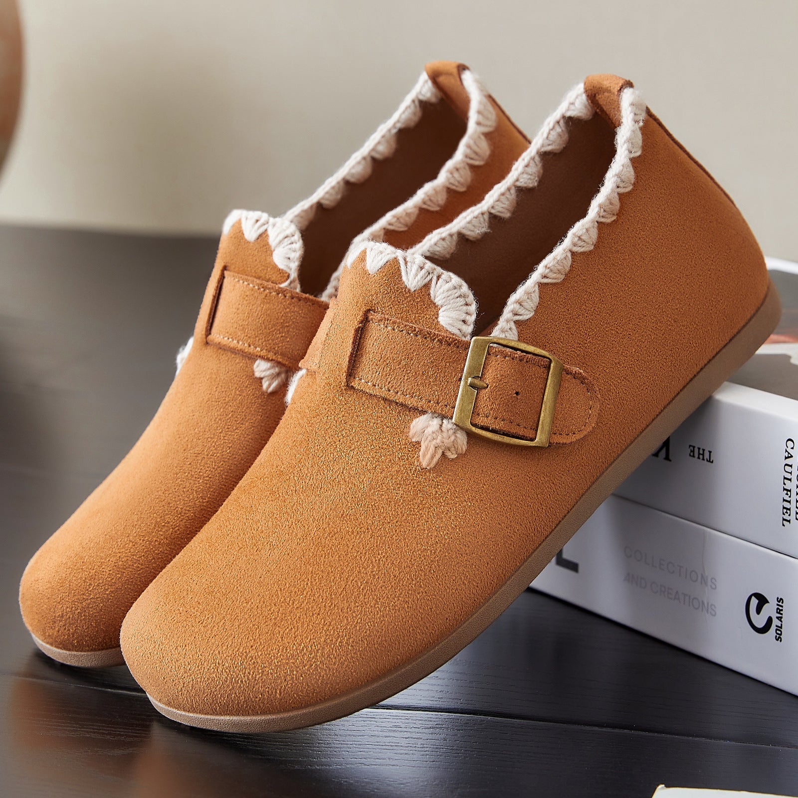 Damen Bequeme Hausschuhe mit dekorativem Riemen und weichem Innenfutter R&B