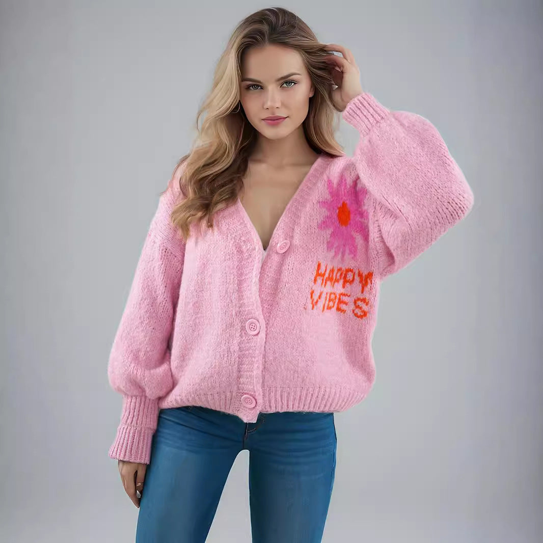 Damen gemütlicher Strickcardigan mit floralem Design und modernen Knopfdetails R&B