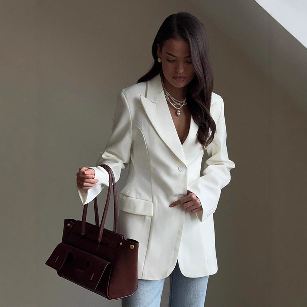 Damen Eleganter Blazer mit tailliertem Schnitt und modernen Details R&B