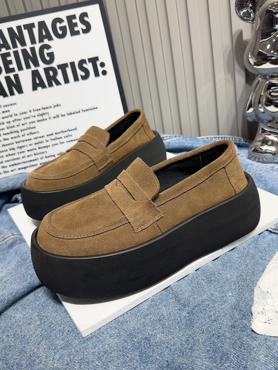 Damen modische Slipper mit extravaganter Plateau-Sohle R&B