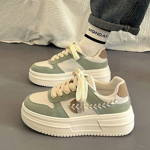 Damen Chunky Sneakers mit stabiler Plattform und modischem Obermaterial R&B