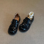 Damen Modische Slipper mit einzigartigem Schnallenverschluss und glänzender Oberfläche R&B