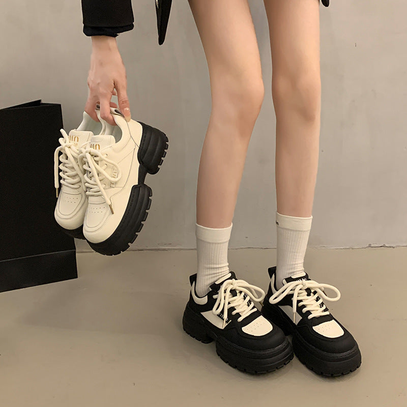 Damen Chunky Sneakers mit verstärktem Komfort und trendiger Sohlenstruktur