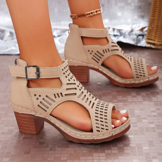 Damen trendige Sandalen mit durchbrochenem Design und Holz-Elementen R&B