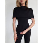 Damen Elegantes Oberteil mit asymmetrischem Kragen und figurbetontem Schnitt R&B