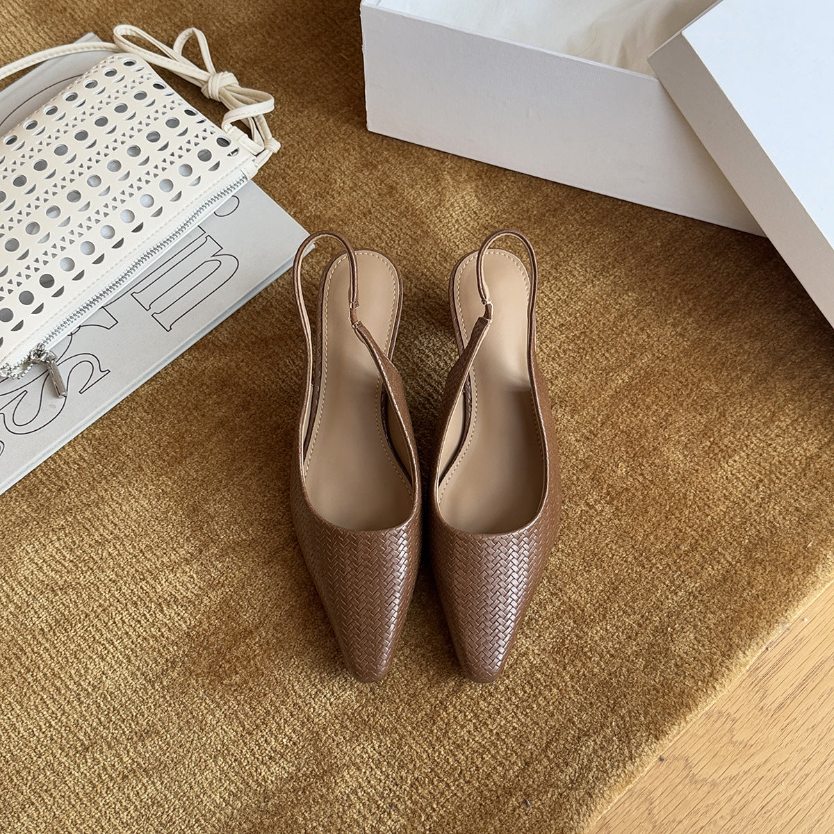 Damen Slingpumps mit stylischem Flechtmuster