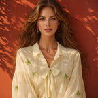 Damen Bluse mit Rüschendetails und floralem Stickdesign R&B