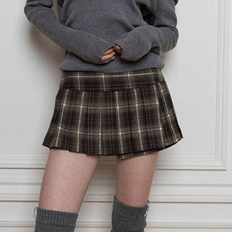 Damen Minirock mit dekorativen Knopfdetails und senkrechten Streifen R&B