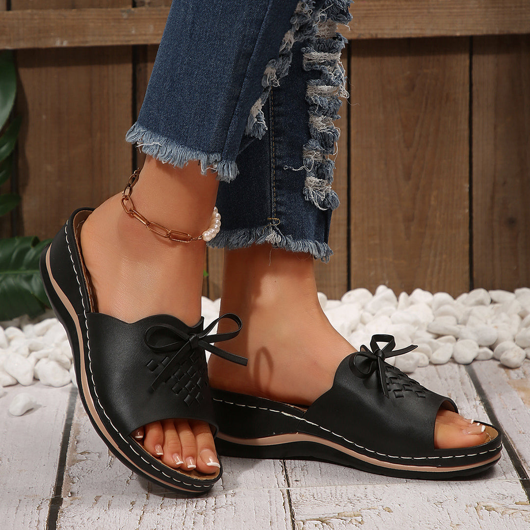 Damen Riemchen-Sandalen mit geflochtenem Design und komfortablem Fußbett R&B