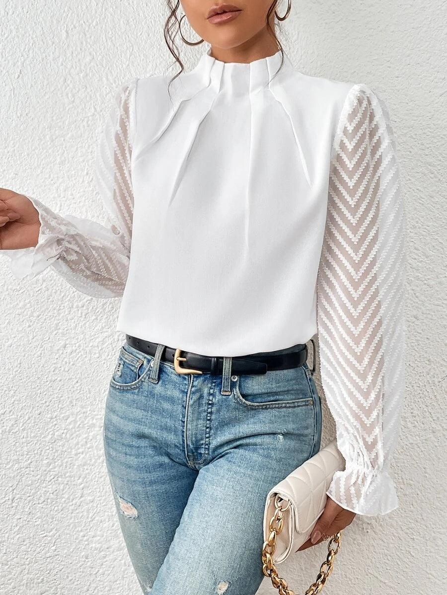 R&B | Bluse mit Plissiertem Kragen und Transparenten Ärmeln Stilvoll und Feminin