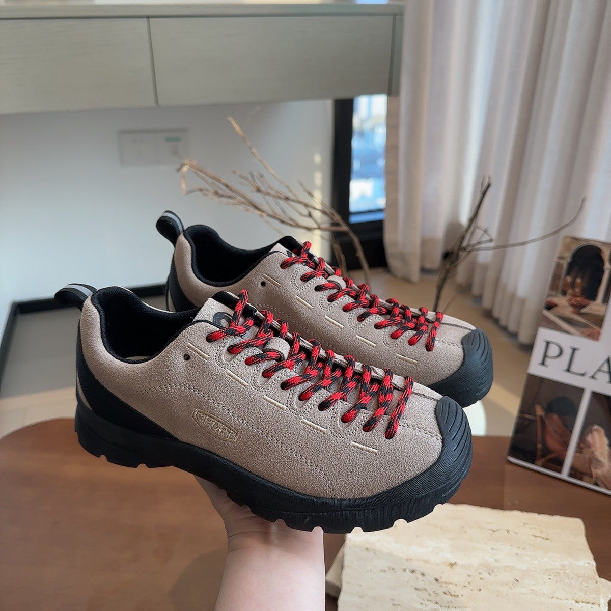 Damen Outdoor Sneakers mit robustem Obermaterial und rutschfester Sohle R&B