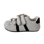 Damen Sneaker mit verstellbarem Klettverschluss und verspielten Applikationen