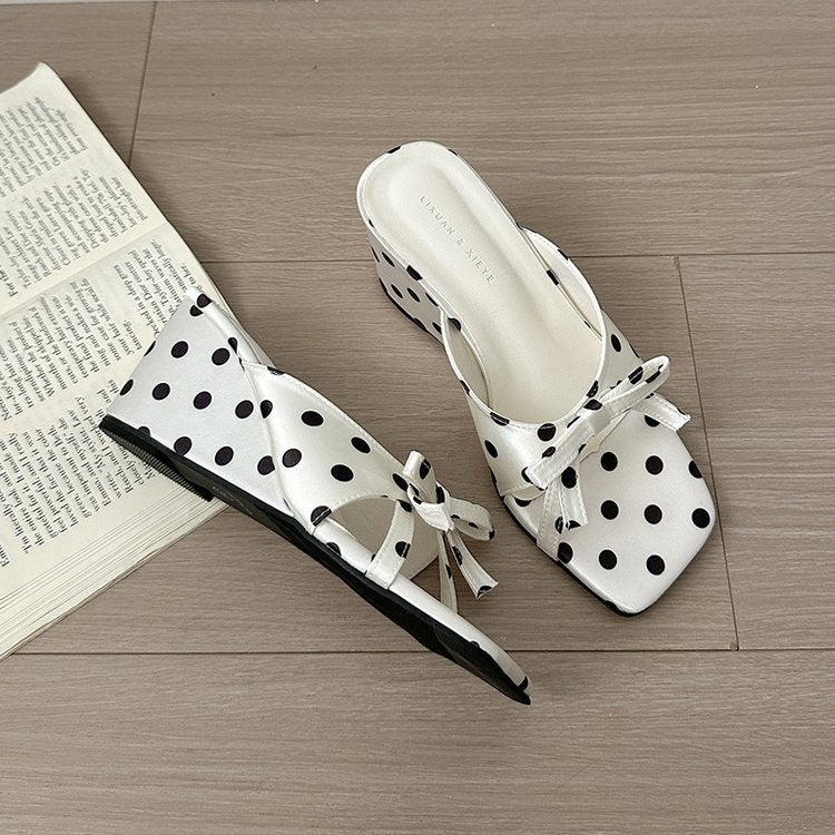 Damen elegante Mules mit gepunktetem Design und zartem Schleifenakzent R&B