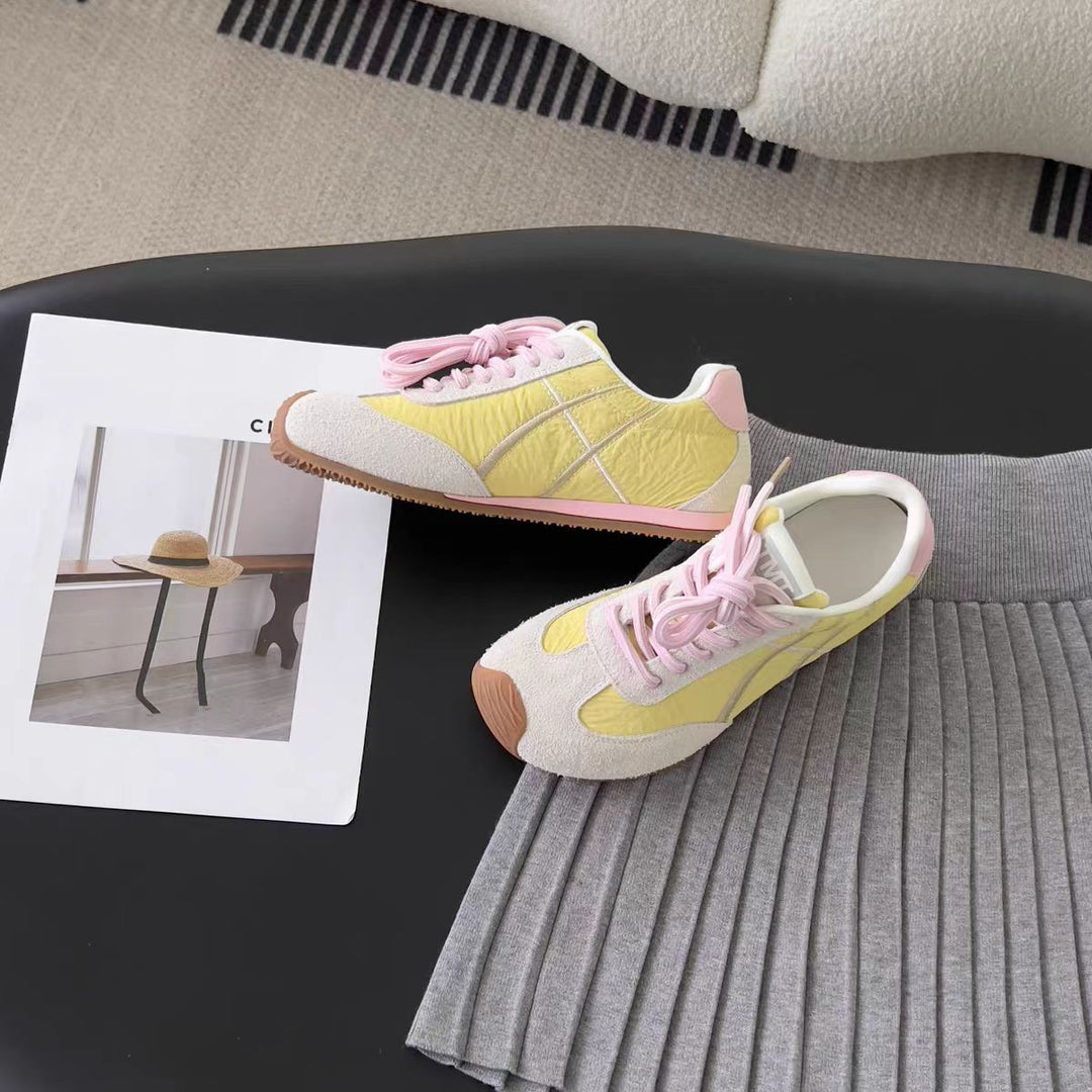 Damen Sportliche Sneakers mit atmungsaktiver Obermaterialstruktur und trendigem Design R&B