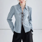 Damen Denim-Bluse mit historischem Schnürdetail und lässiger Passform R&B
