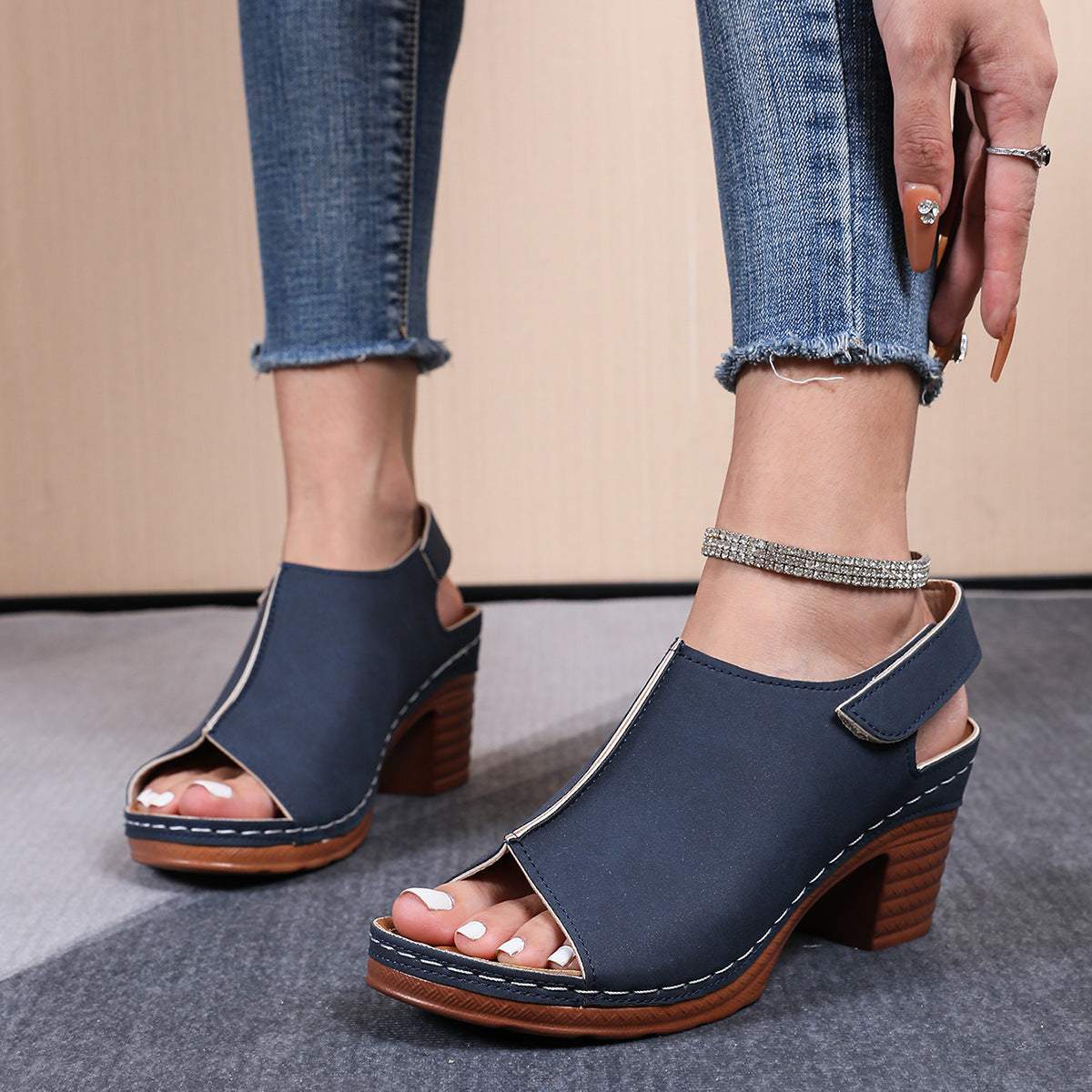 Damen Clogs mit elegantem offenes Design und komfortablem Blockabsatz R&B