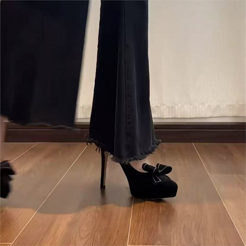 Damen elegante High Heel Plateau-Pumps mit Riemen und Schleifenapplikation R&B