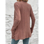 Damen Strickjacke mit wärmendem Rippenmuster und praktischen Taschen R&B