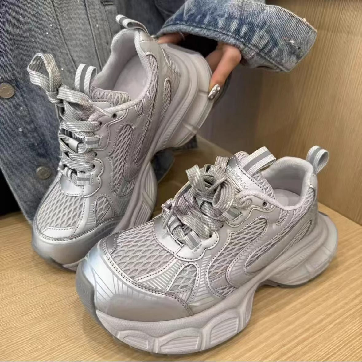 Damen Sportliche und atmungsaktive Sneakers R&B