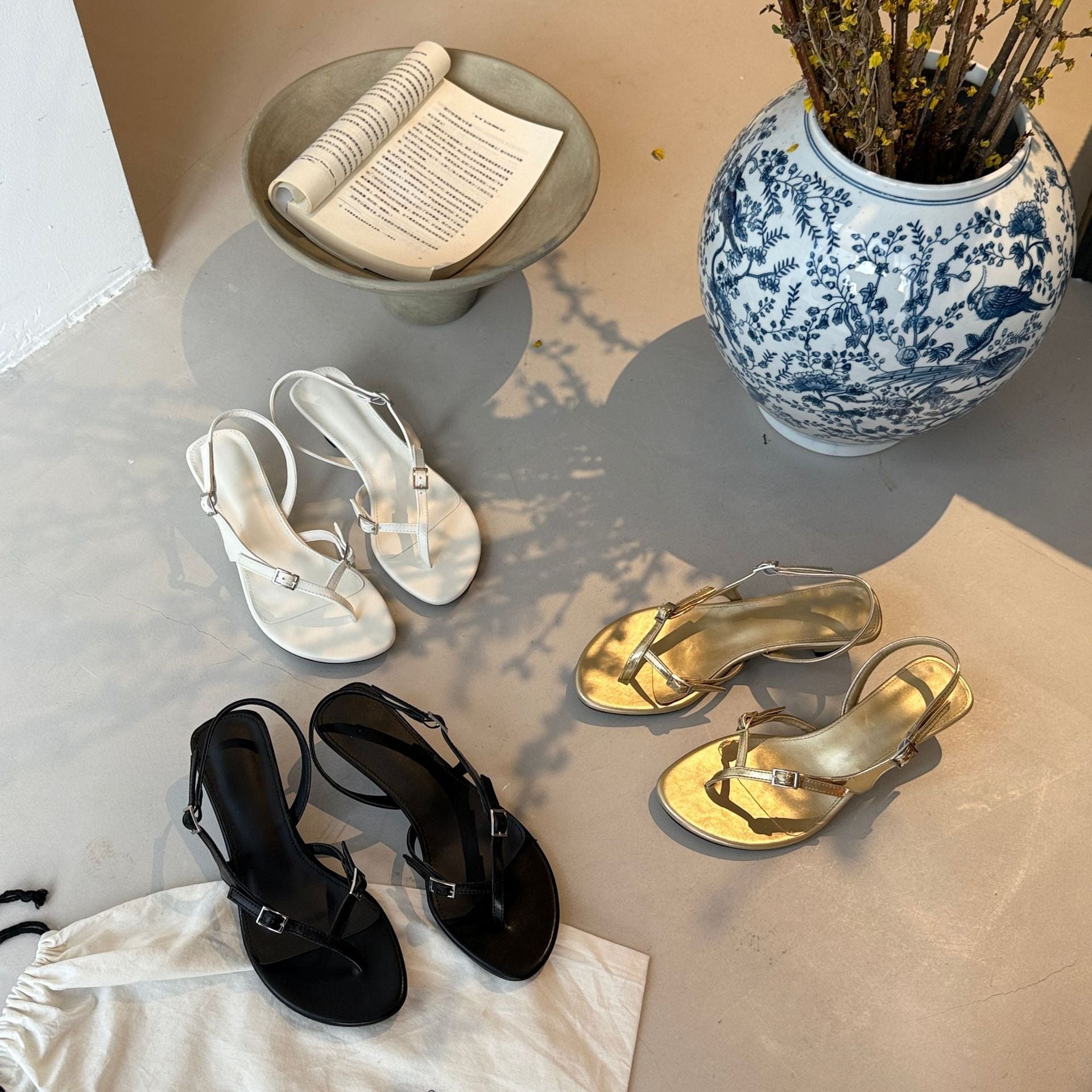 Damen Elegante Riemensandaletten mit modischem Glanz und komfortablem Fußbett R&B