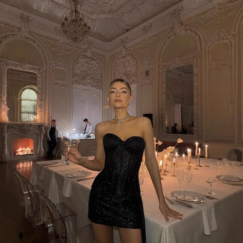 Damen Abendkleid mit schmalem Schnitt und elegantem Herz-Ausschnitt R&B
