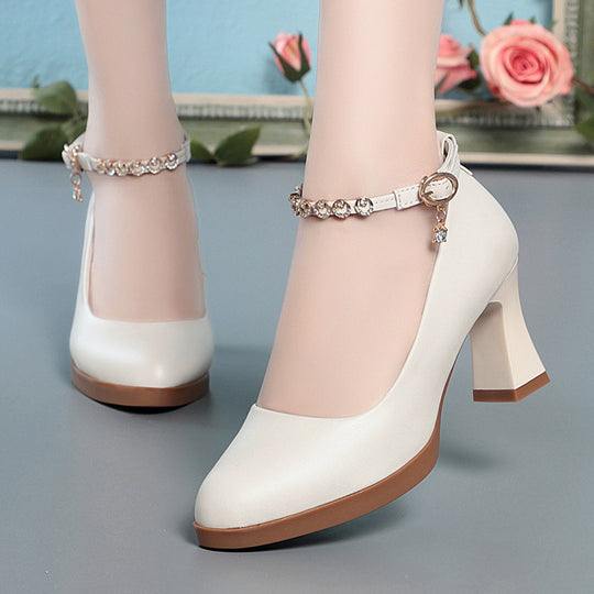 Damen Pumps mit elegantem Riemchen und funkelnden Schmuckdetails R&B