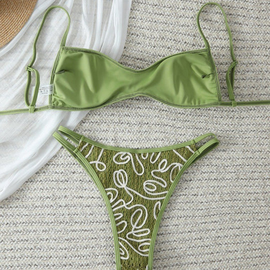 Damen Triangel-Bikini mit trendigem Stickmuster R&B