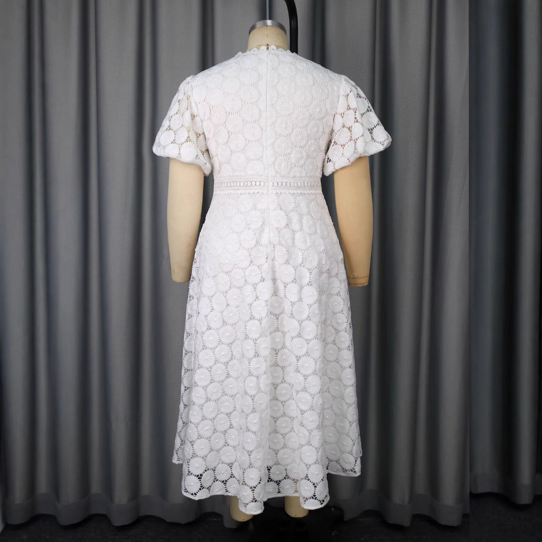 Damen Midi-Kleid mit eleganter Spitzenapplikation und Puffärmeln R&B
