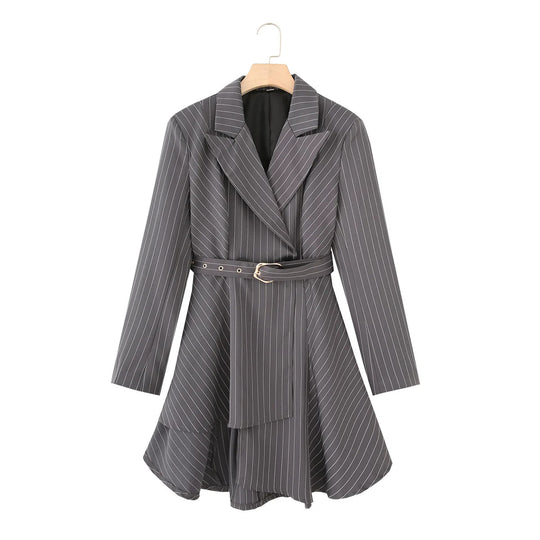 Damen gestreifte Blazerjacke mit definiertem Taillenschnitt und elegantem Gürtel R&B