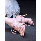 Damen Schnürsandalen aus Softmaterial mit zierlichen Riemen R&B