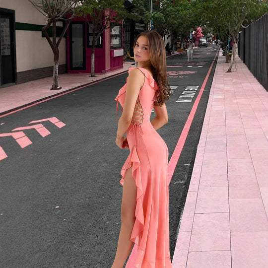 Damen Elegantes Maxikleid mit schwingendem Rock, Rüschendetails und seitlichen Schnürungen R&B