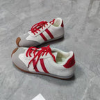Damen Sportliche Sneaker mit weichem Veloursleder und rutschfester Sohle R&B