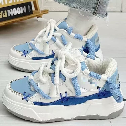 Damen Sportliche Sneakers mit innovativen Akzenten und rutschfester Sohle R&B