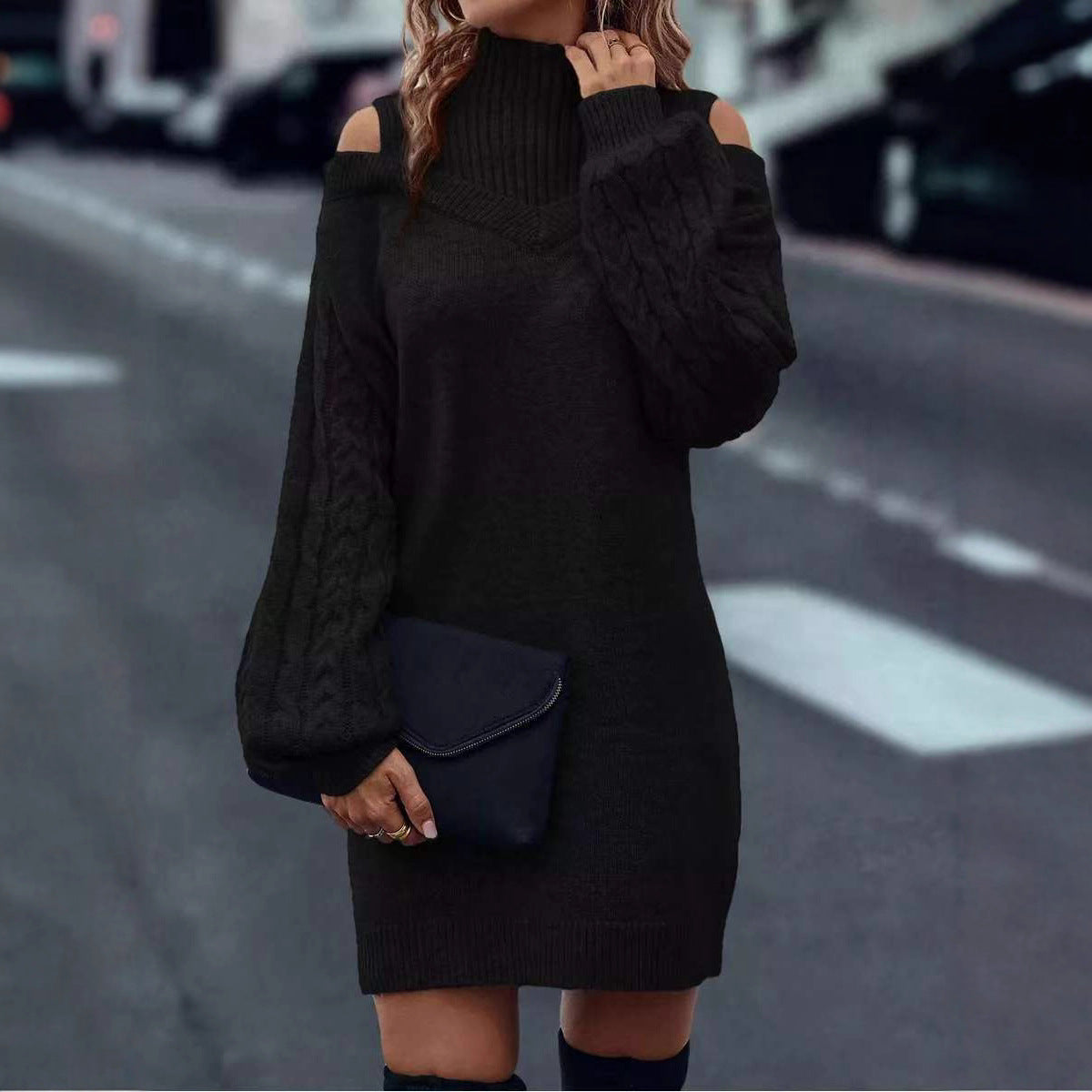 Damen Strickkleid mit schulterfreiem Design und dekorativem Zopfdetail R&B