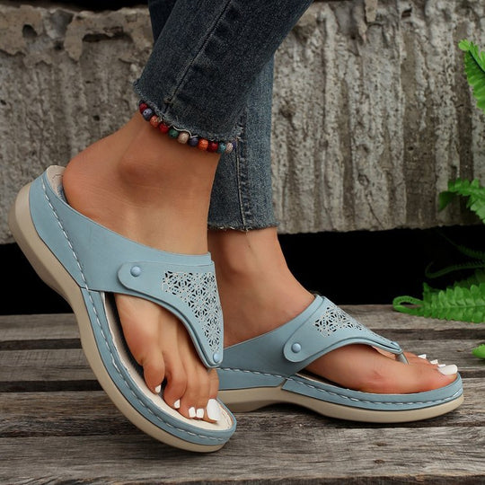 Damen Komfortable Zehentrenner-Sandalen mit feinem Lochmuster und ergonomischem Fußbett R&B