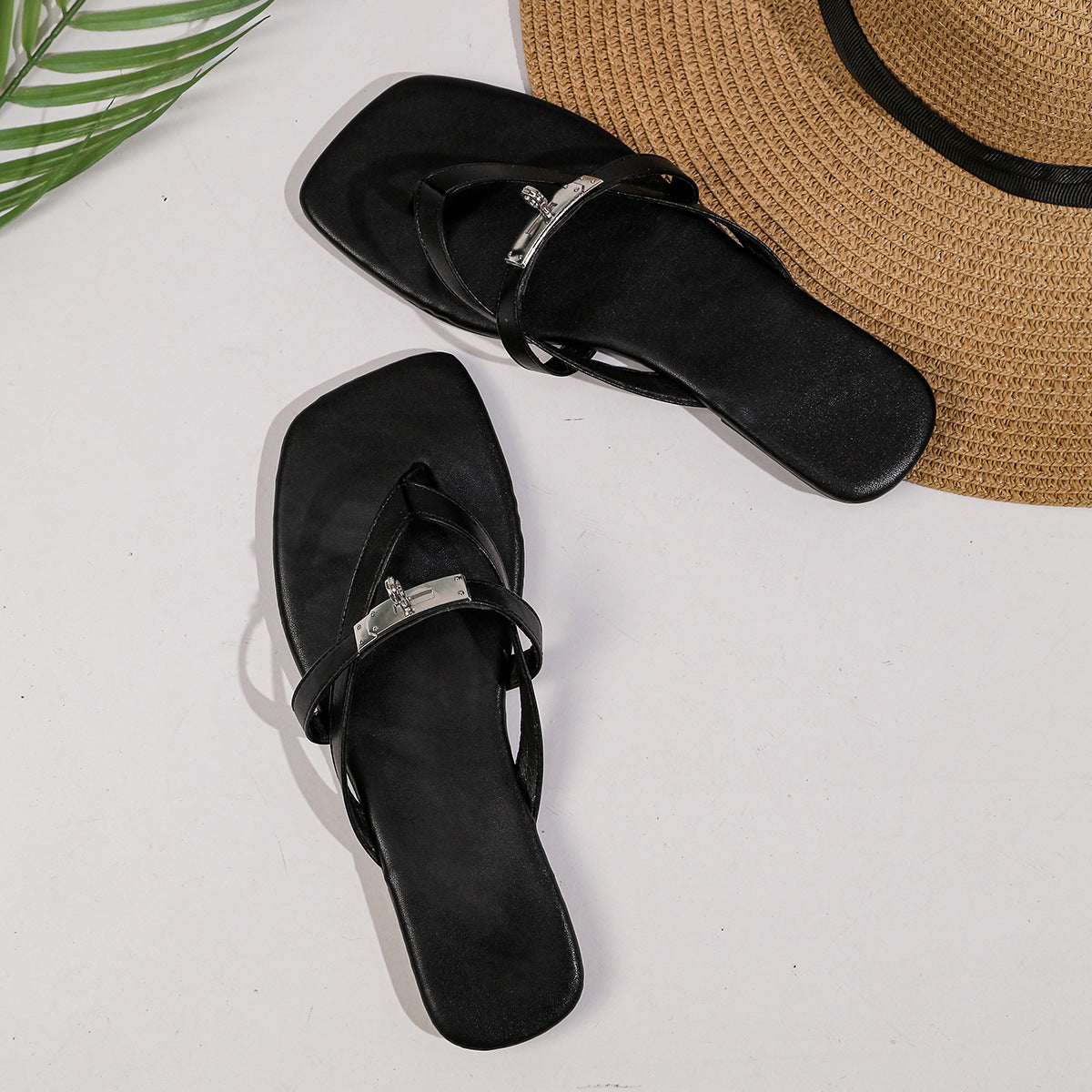 Damen Elegante Flip-Flops mit modischem Riemendesign und funkelndem Akzent R&B