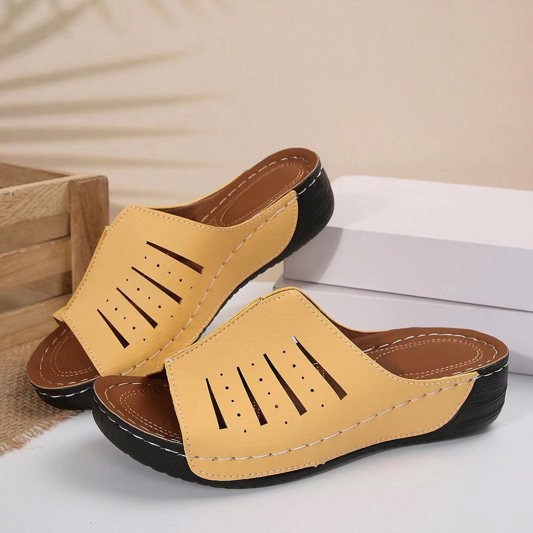 Damen Komfort-Sandalen mit durchbrochenem Obermaterial und rutschfester Sohle R&B