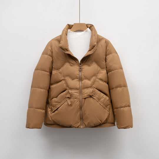 Damen Steppjacke mit dekorativen Knopfdetails und hohem Kragen R&B