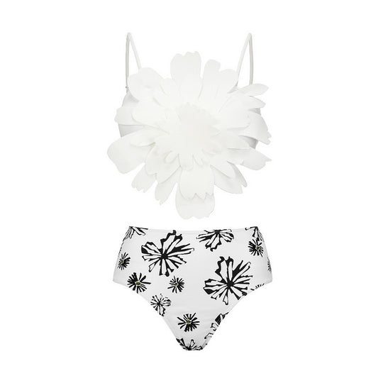 Damen Bikiniset mit besonderem Blumendekor und langem Wickelrock R&B