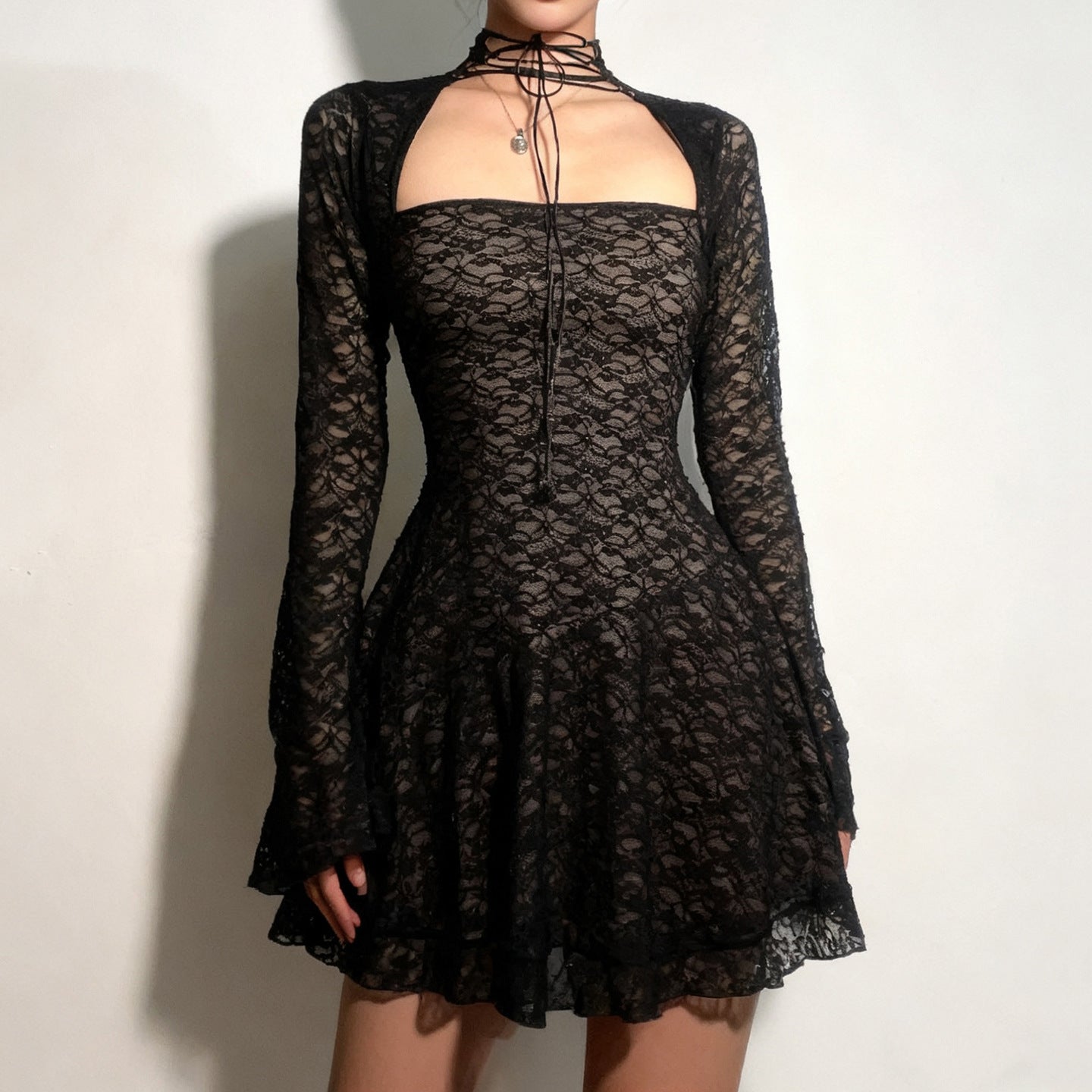 Damen Spitzenkleid mit kurzem Stehkragen und langen Ärmeln R&B