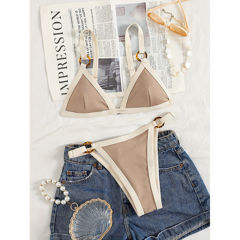 Damen Triangel-Bikini mit eleganten Riemen und aufwendigem Design R&B
