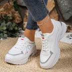 Damen sportive Sneakers mit trendiger Herz-Applikation R&B