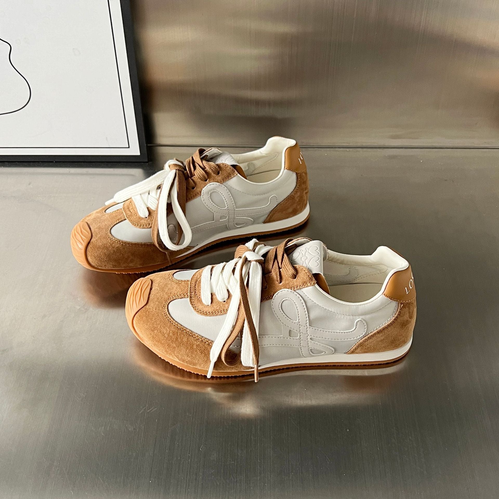 Damen Sportliche Sneakers mit hochwertigem Wildleder und atmungsaktivem Obermaterial R&B