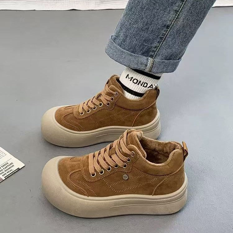 Damen Chunky Sneakers mit weichem Veloursleder und dämpfender Sohle