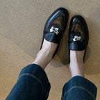 Damen elegante Loafer mit modischen Schnallenakzenten R&B